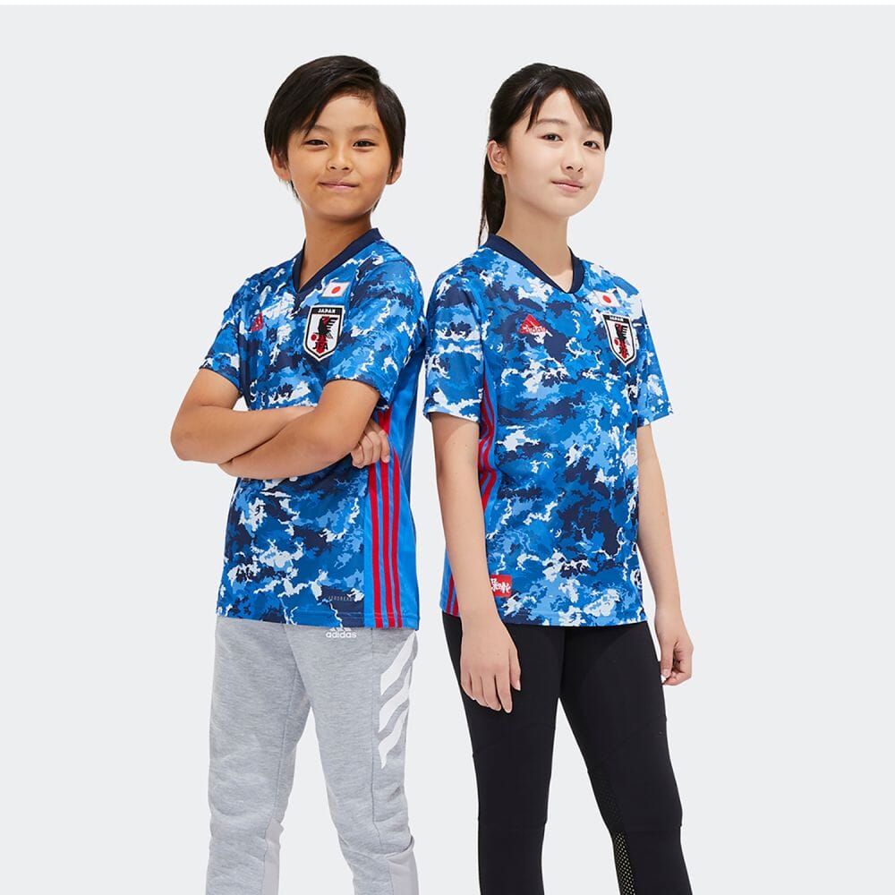 Adidas公式通販 サッカー日本代表 キッズ ホーム レプリカ ユニフォーム Japan Home Kids Jersey Gem06 Ed7345 ボーイズ サッカー ユニフォーム アディダス オンラインショップ