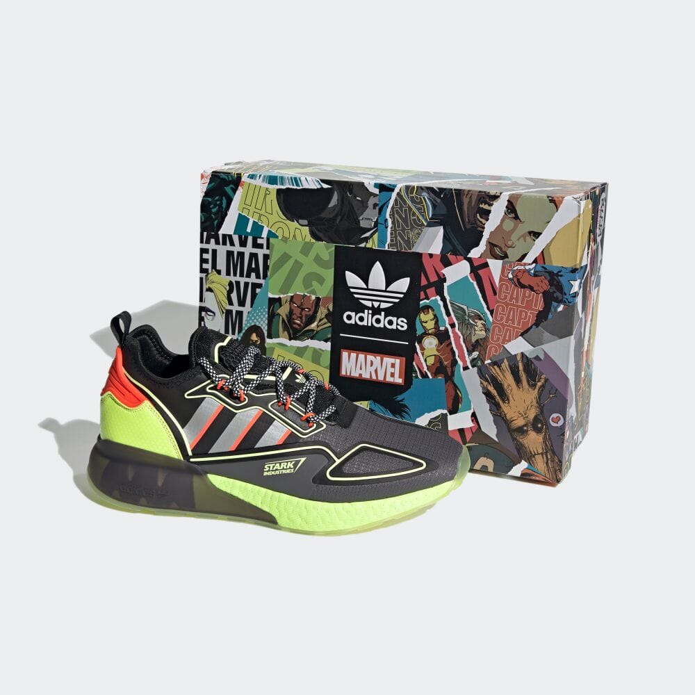 アディダス公式通販 Zx 2k Boost マーベル Zx 2k Boost Marvel Lrx60 H H H オリジナルス メンズ スニーカー Adidas オンラインショップ