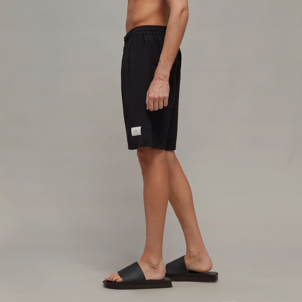 新品》Y-3 スイムショーツ SWIM SHORTS MID - ショートパンツ