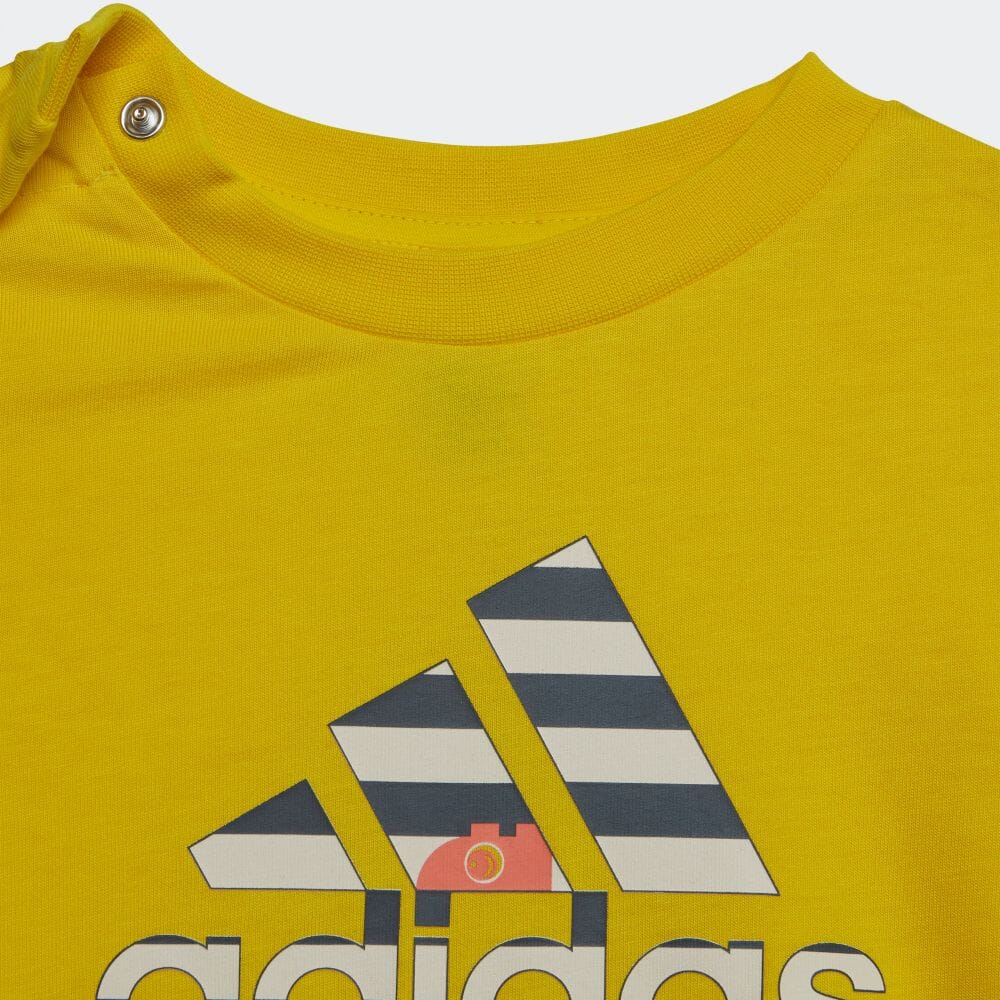 アディダス公式通販】adidas × Classic LEGO 半袖Tシャツ&パンツセット