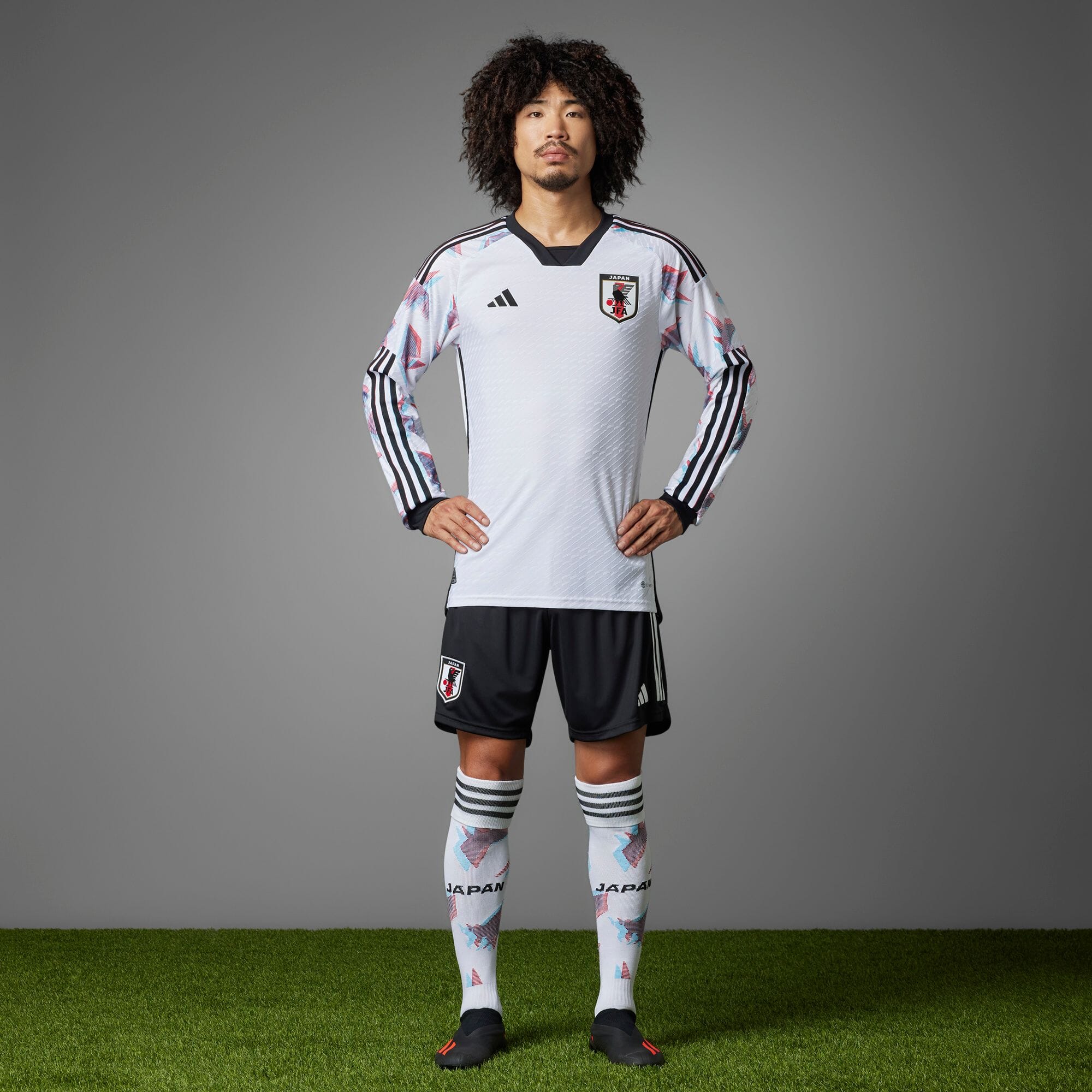adidas   サッカー日本代表オーセンティックユニフォーム 三苫薫の通販