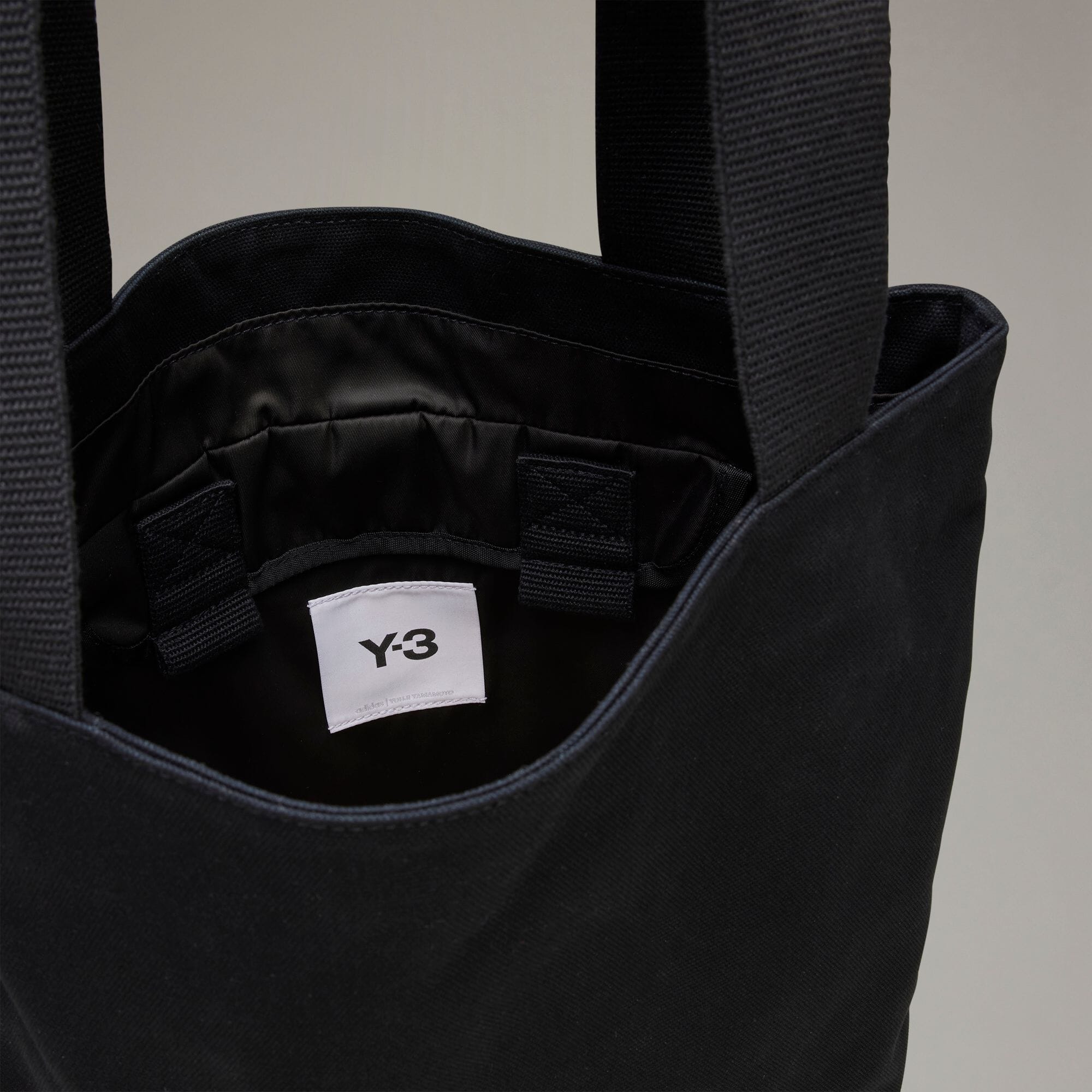 アディダス公式通販】Y-3 Classic Tote Bag [VU061]｜[HD3302]｜Y-3 
