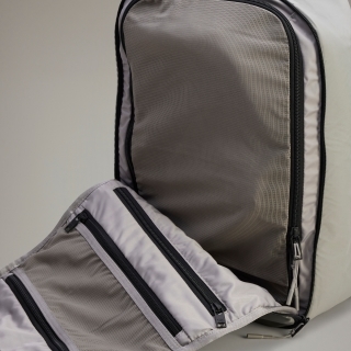 アディダス公式通販】Y-3 Tech Backpack [ZB145]｜[HD3335] [HD3336 