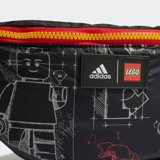 adidas × LEGO テックパック クロスオーバーバッグ
