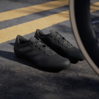 アディダス公式通販】ロード サイクリング 2.0 / THE ROAD CYCLING SHOE 2.0 [LRI29]｜[HQ3486]  [IE7018]｜サイクリング スポーツシューズ｜adidas オンラインショップ