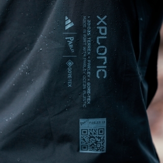 XPLORIC GORE-TEX スーツ