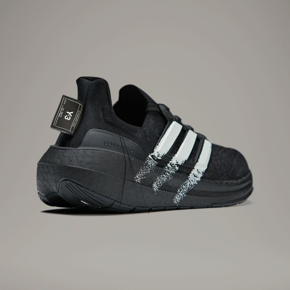 アディダス公式通販】Y-3 ULTRABOOST LIGHT [LYU49]｜[IF2347]｜Y-3