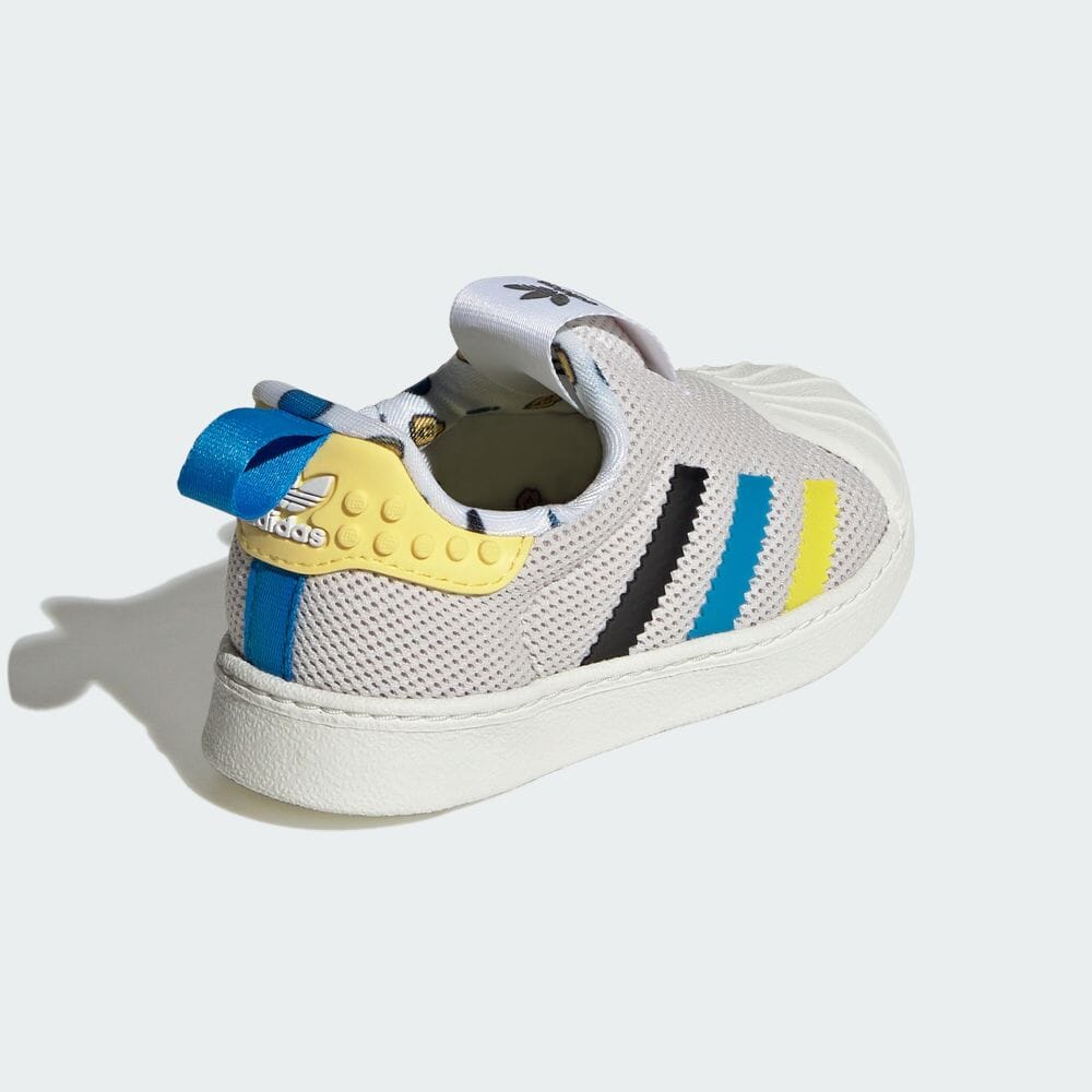 アディダス公式通販】アディダス SST 360 × LEGO キッズ / adidas SST