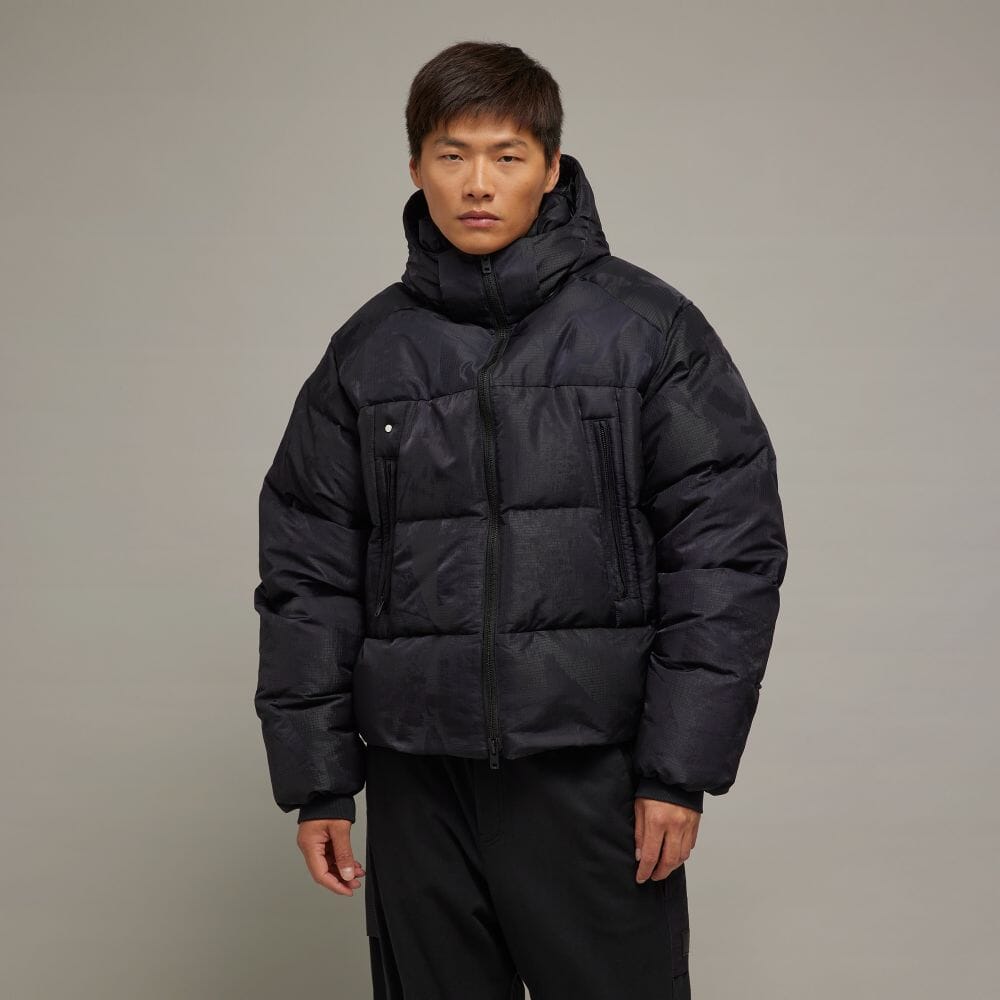 アディダス公式通販】Y-3 GRAPHIC PUFFER JACKET [EYU52]｜[IL2031