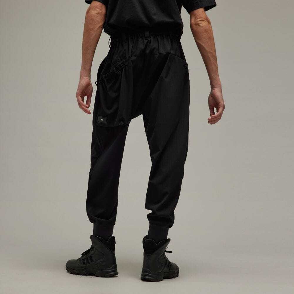 アディダス公式通販】Y-3 CUFFED WINTER RIPSTOP PANTS [EYU67