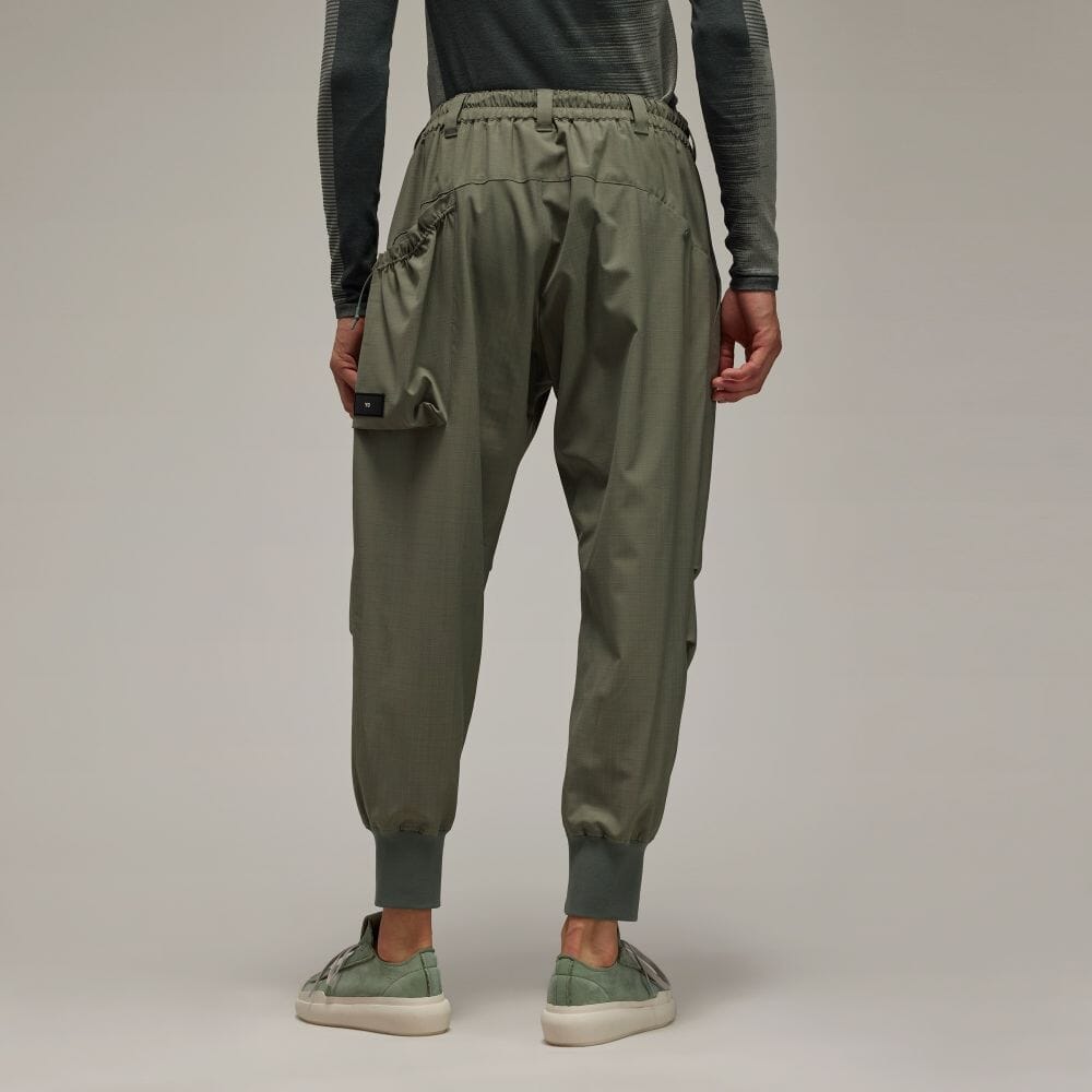 アディダス公式通販】Y-3 CUFFED WINTER RIPSTOP PANTS [EYU67