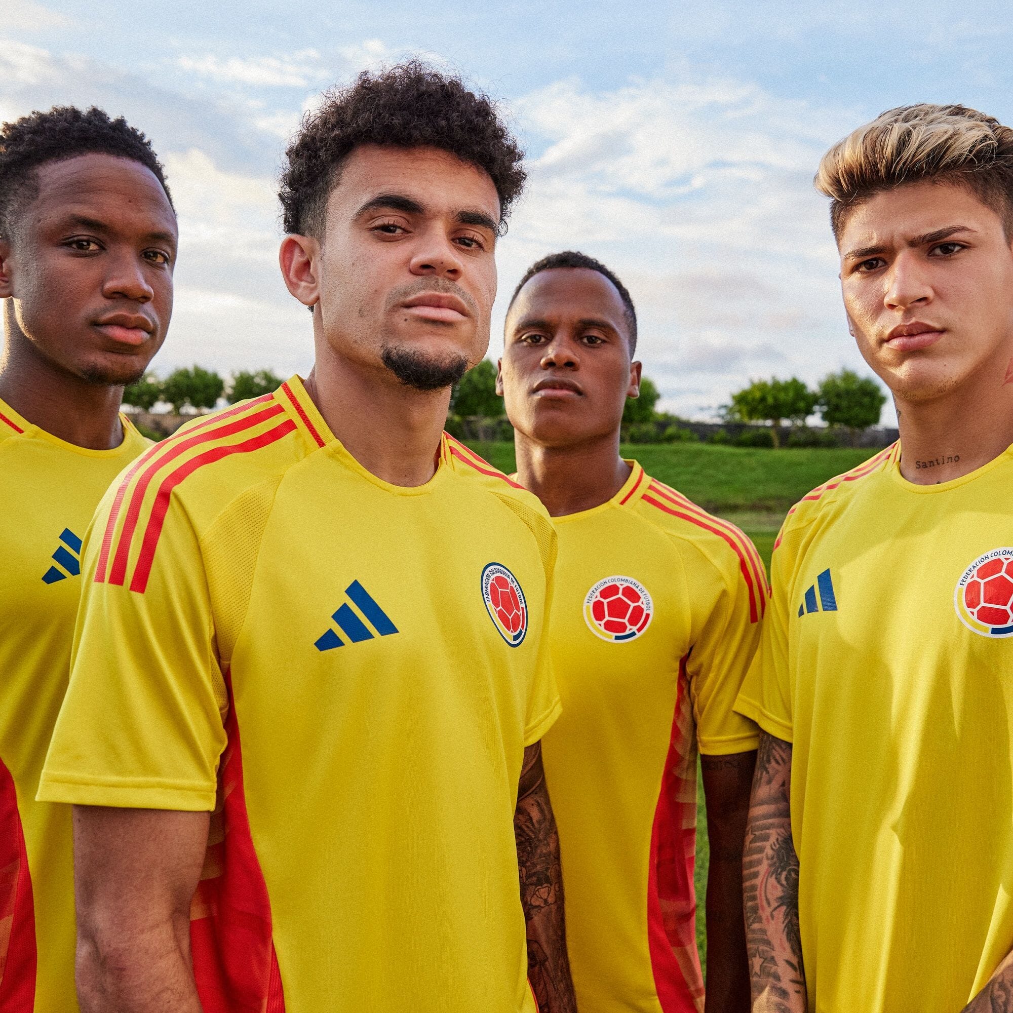 コロンビア代表 24 ホームユニフォーム サッカー|フットサル