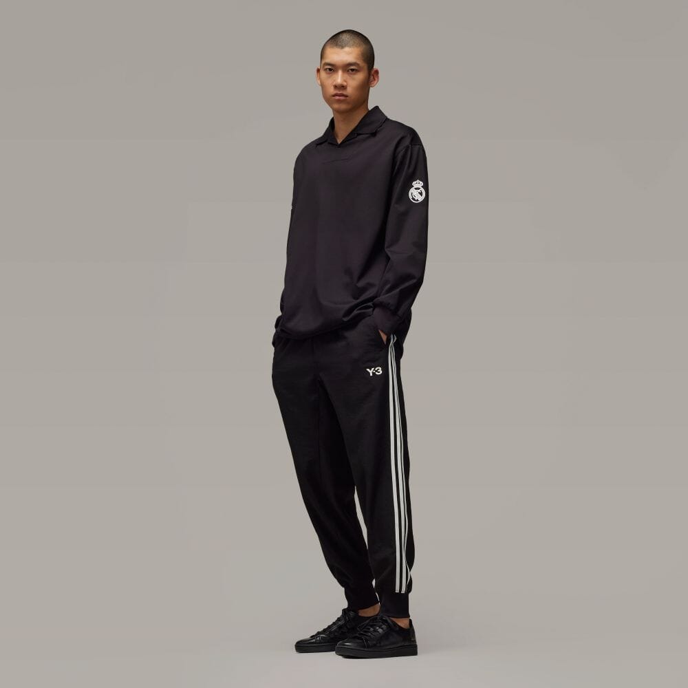 アディダス公式通販】Y-3 REAL MADRID TRAVEL LONG SLEEVE POLO SHIRT [JRU90]｜[IT3712]｜Y-3  メンズ ポロシャツ｜adidas オンラインショップ