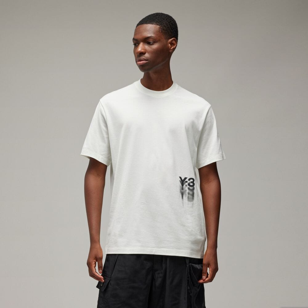 アディダス公式通販】Y-3 GRAPHIC SHORT SLEEVE TEE [JMM74]｜[IZ3123 